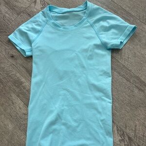 Lululemon Swiftly Tech Short Sleeve 2.0 Size: 0 Color: Icing Blue